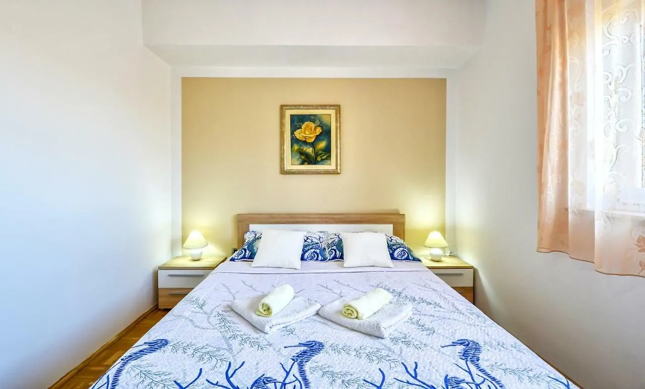 Apartment Pecirep Pula